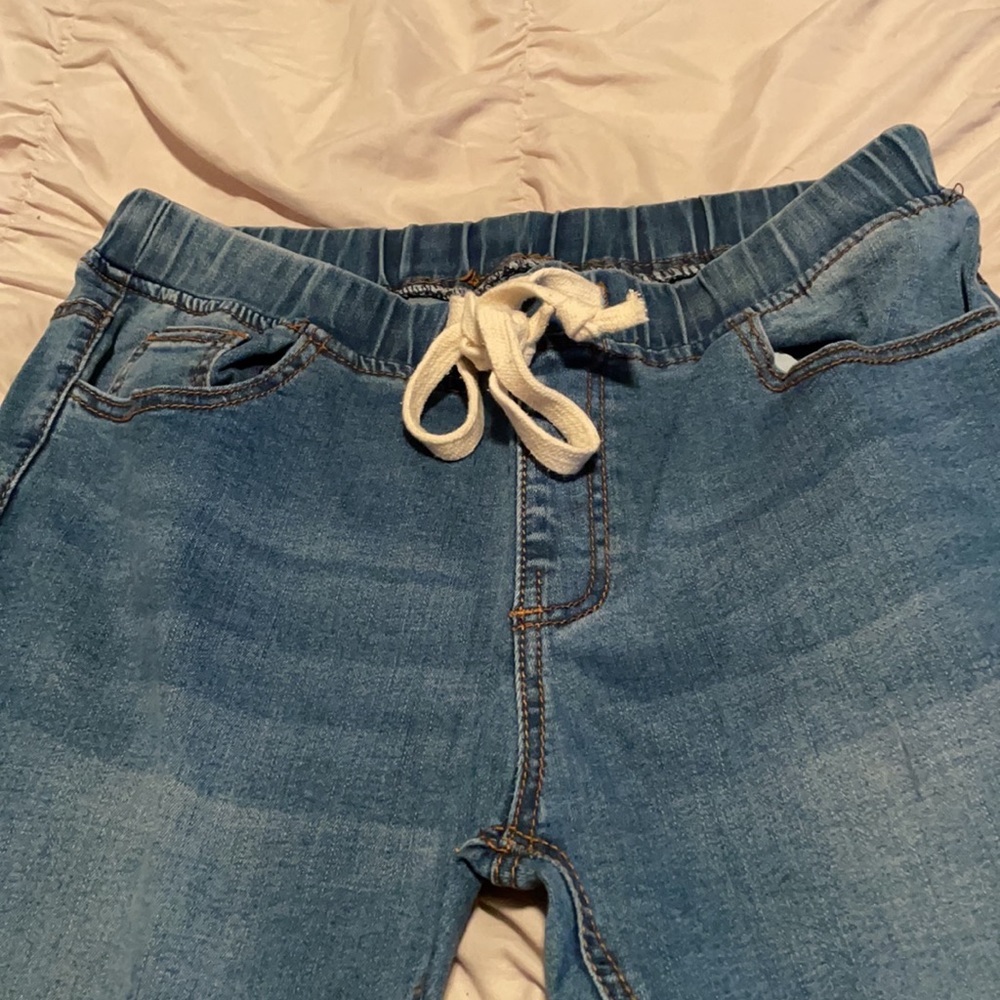 Jeans - Picture 3 of 4